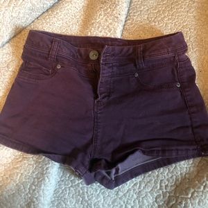 Vanillastar maroon shorts